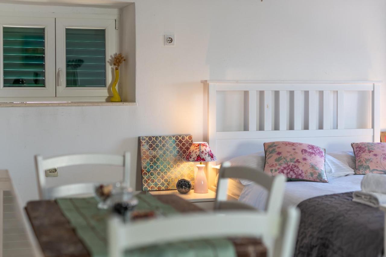 Apartment Ana Trogir Exteriör bild