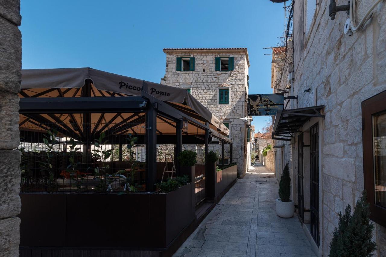 Apartment Ana Trogir Exteriör bild