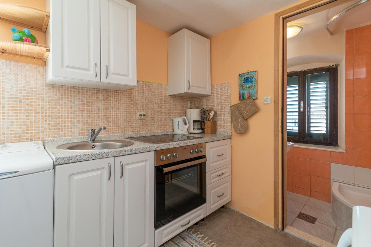 Apartment Ana Trogir Exteriör bild